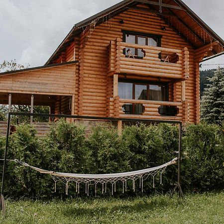 Айворі Хаус Mykulyčyn Exteriér fotografie